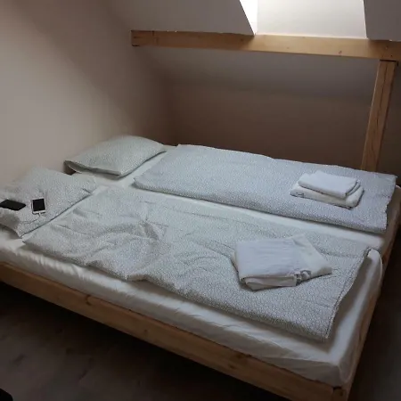 Velencesun Medences Apartman Haz *